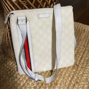 Gucci messenger bag in off-white - 100% authentic